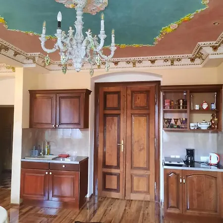 Fantasy Apartment *